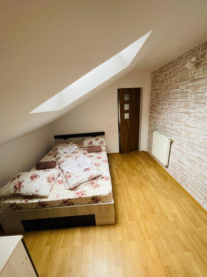 Casa Cu Balcon Apartamento Braşov Exterior foto