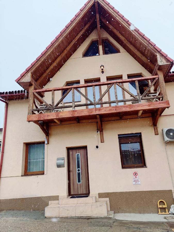 Casa Cu Balcon Apartamento Braşov Exterior foto